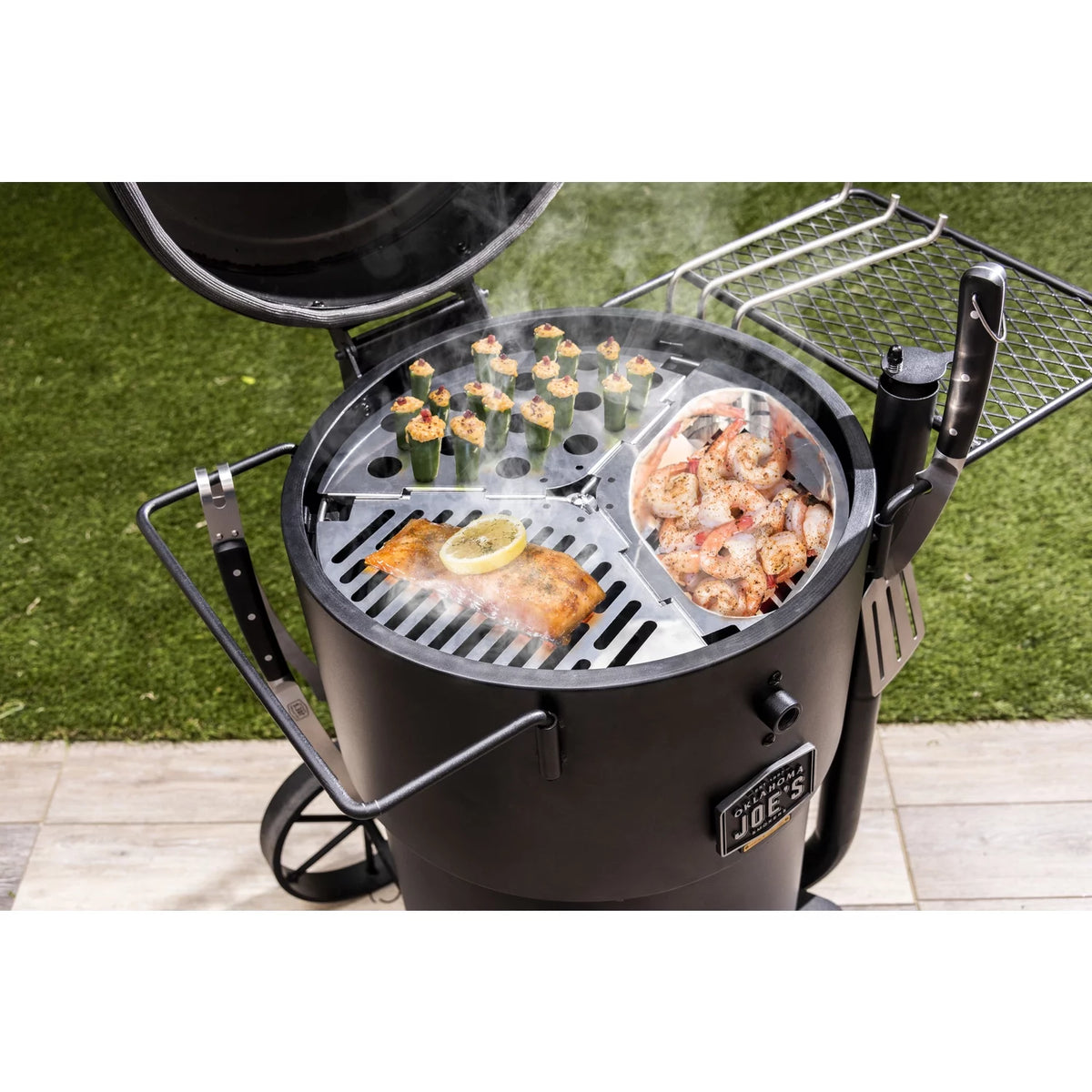 18 in. Triple Grate Drum Smoker S921319