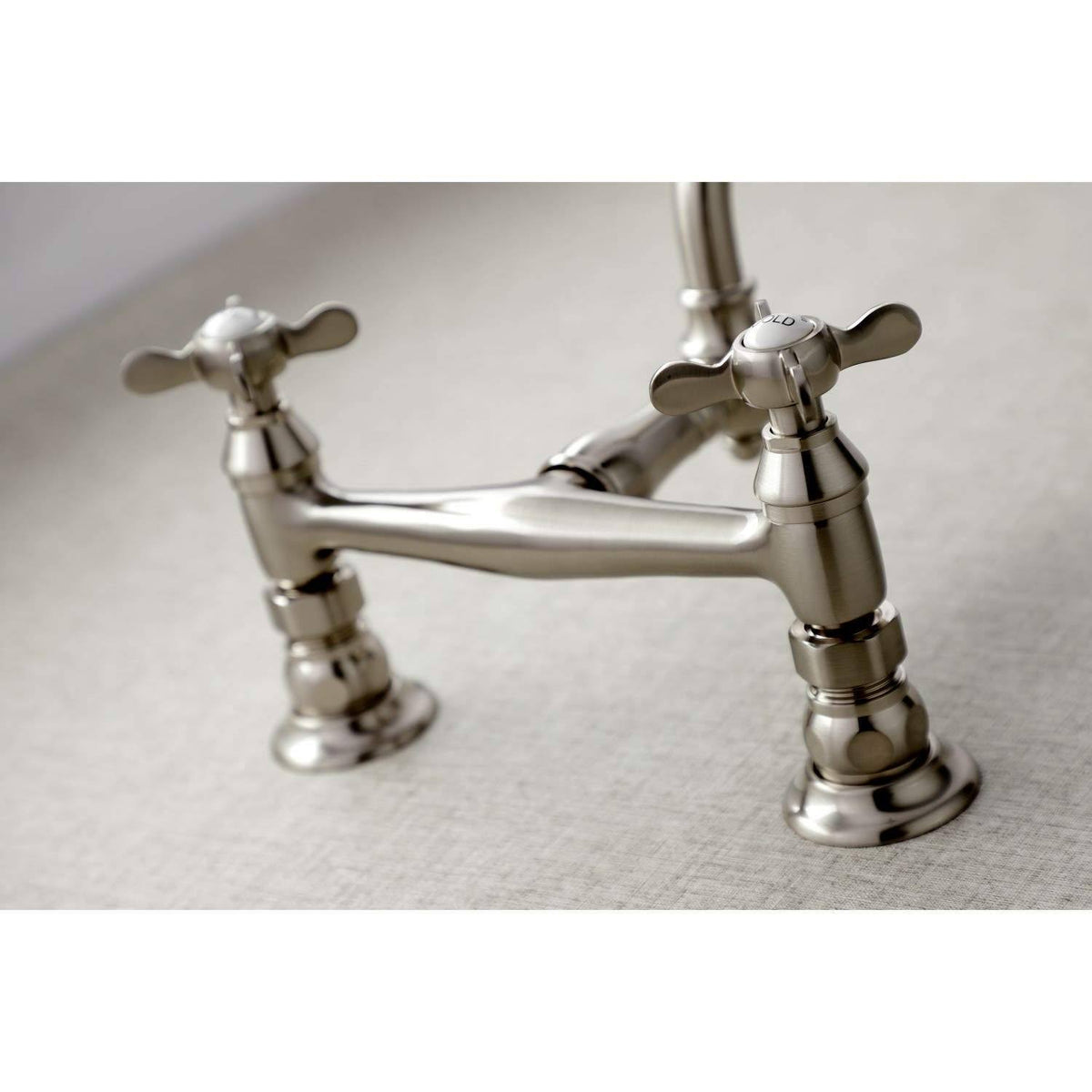 8x22 Center Wall Mount Bathroom Faucet, Oil Rubbed Bronze U6376