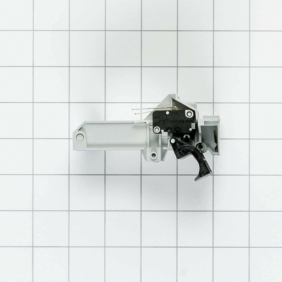 Dishwasher Door Latch And Handle Assembly L985359