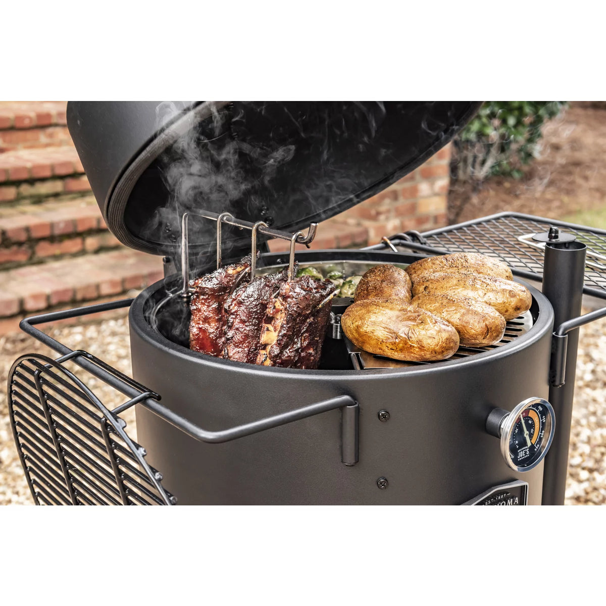 18 in. Triple Grate Drum Smoker S921319